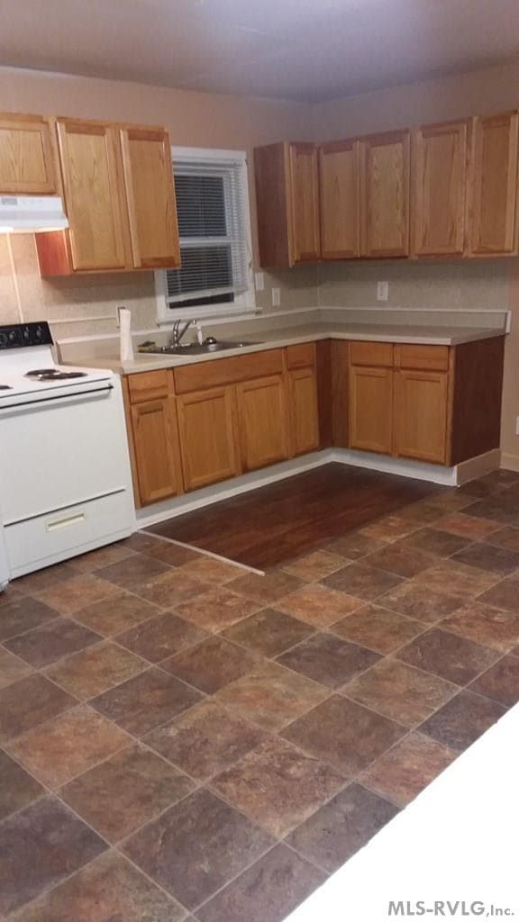 817 Vance St, Roanoke Rapids NC 27870 photo 4