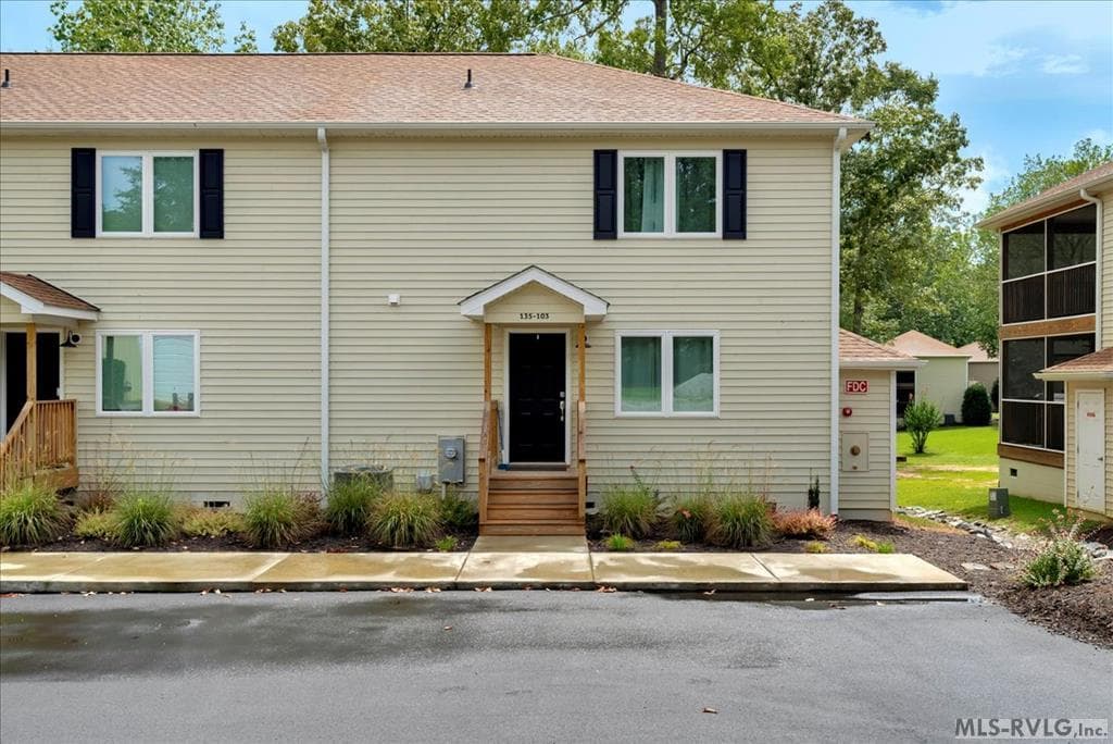135-103 Gaston Pointe Drive, Littleton NC 27850