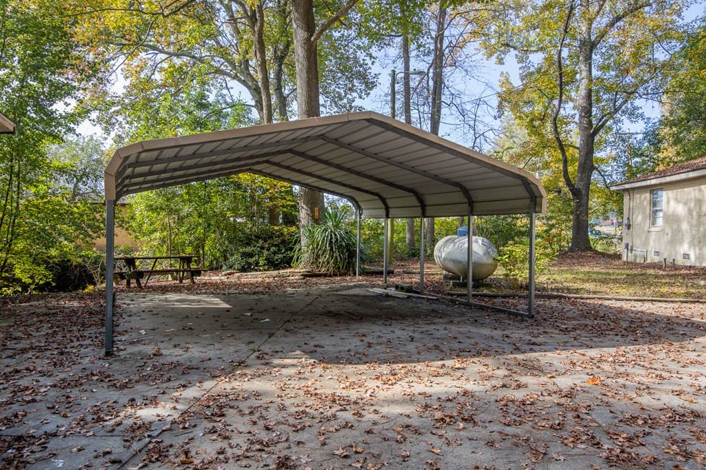Detached Carport in the back yard