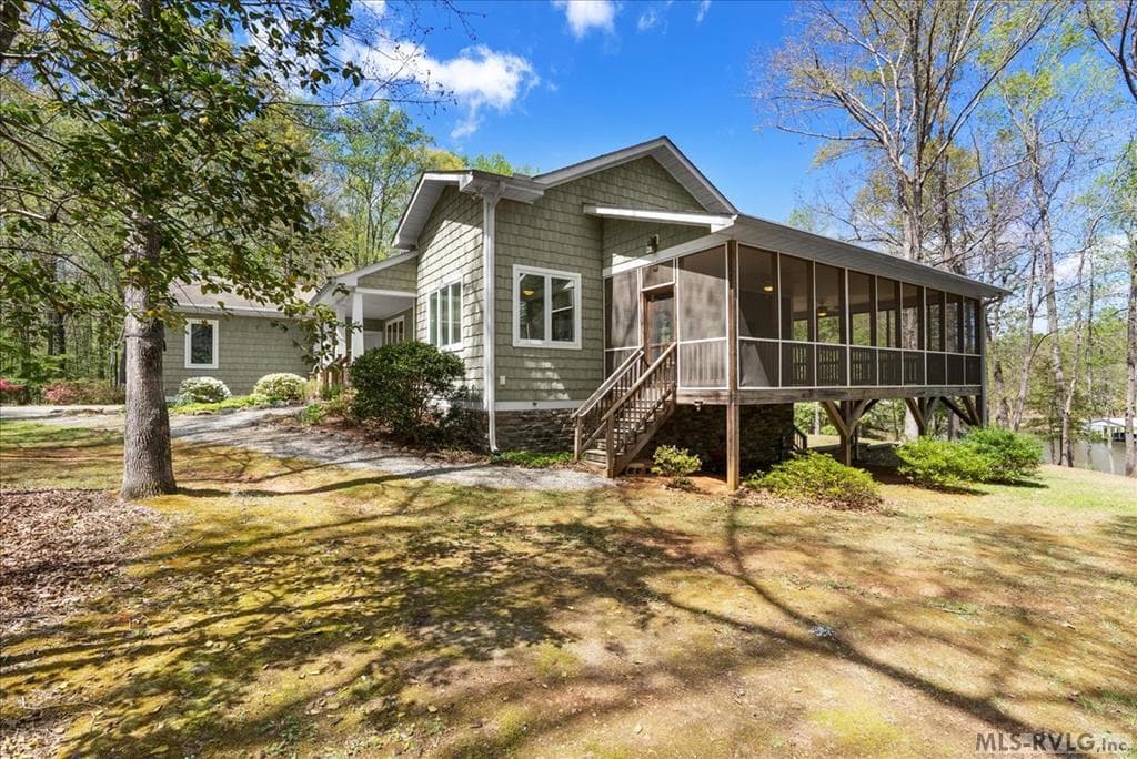 796 Tanglewood Drive, Bracey VA 23919 photo 38