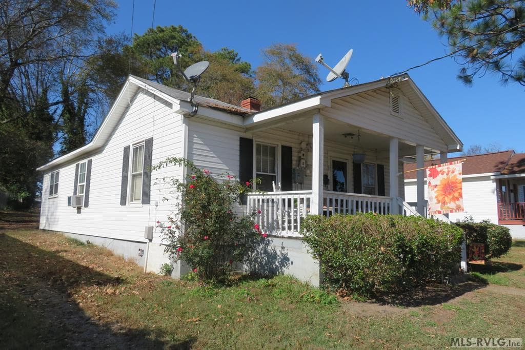 529 Whitaker, Roanoke Rapids NC 27870 photo 2