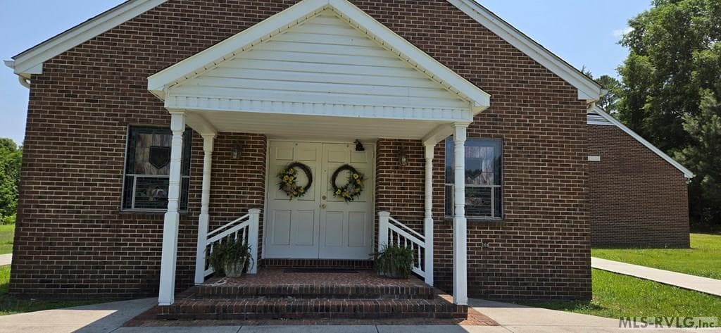 1662 Eaton Ferry Rd, Littleton NC 27850 photo 4