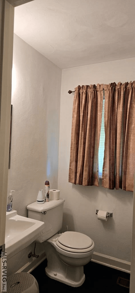 Ladies Room