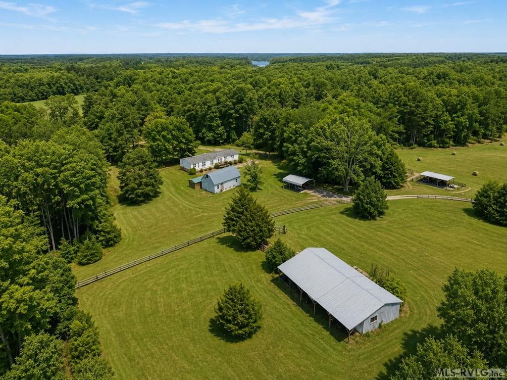 900 Buffalo Creek Road, Buffalo Junction VA 24529 photo 4