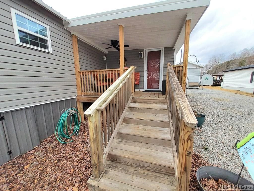 115 Ford Trail, Bracey VA 23919 photo 2