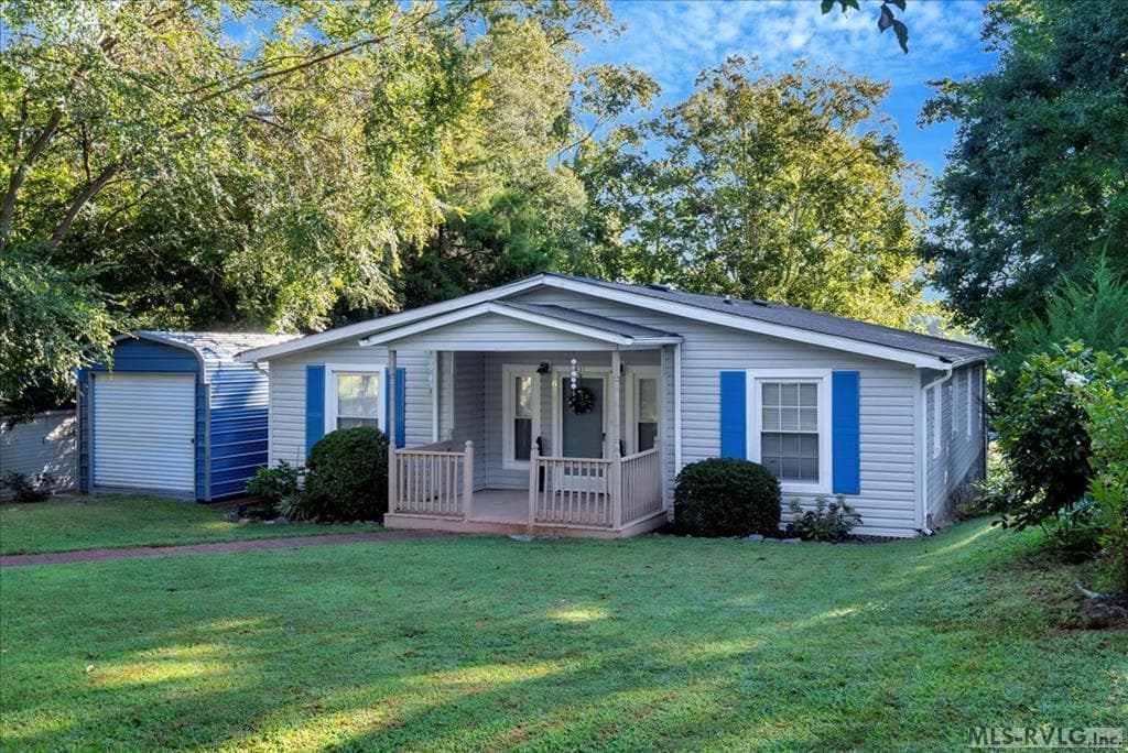 831 Hawthorne Dr., Bracey VA 23919 photo 2