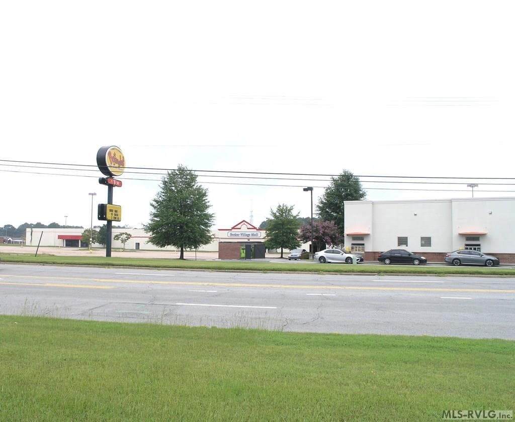 1611 East 10th Street, Roanoke Rapids NC 27870 photo 4
