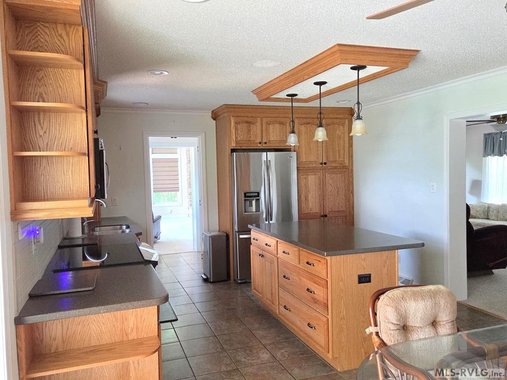 KITCHEN D