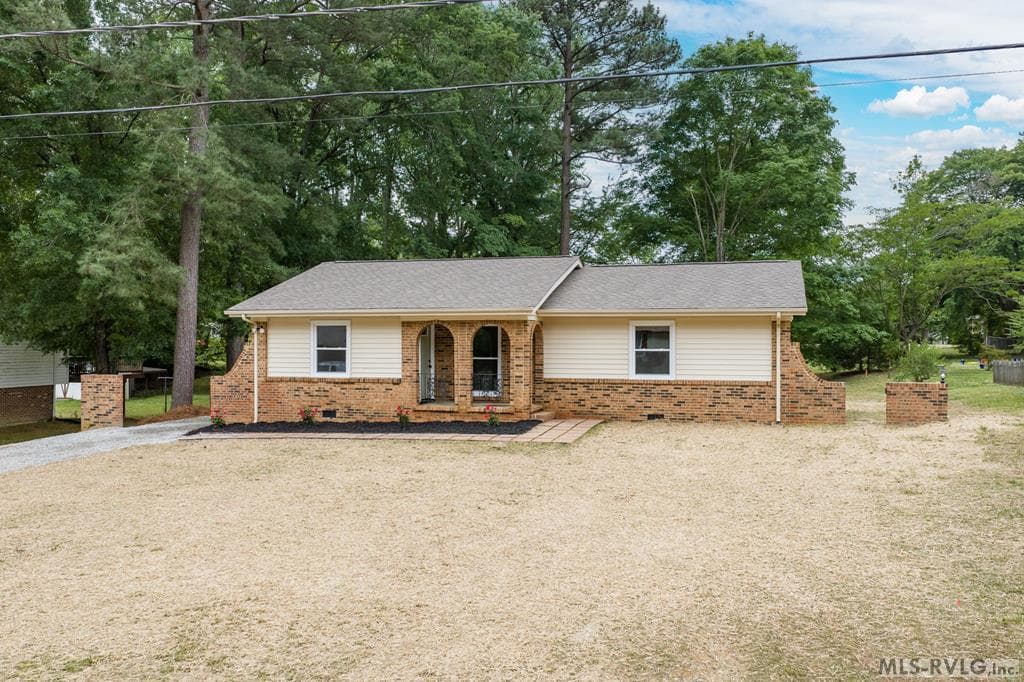 730 Hite Street, South Hill VA 23970 photo 2