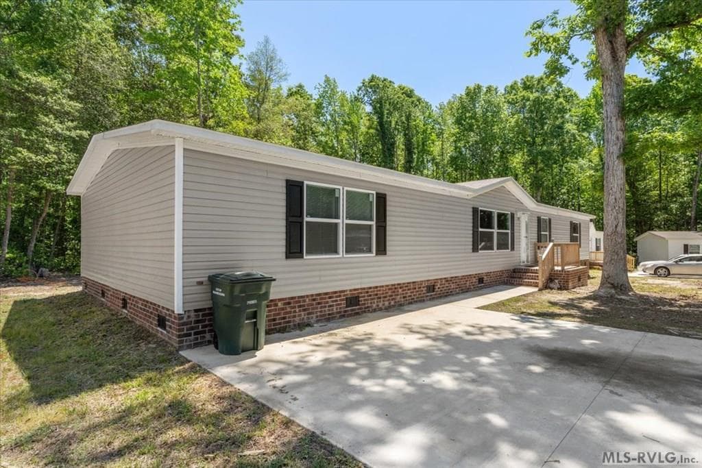 245 Wolf Trap Court, Roanoke Rapids NC 27870 photo 3