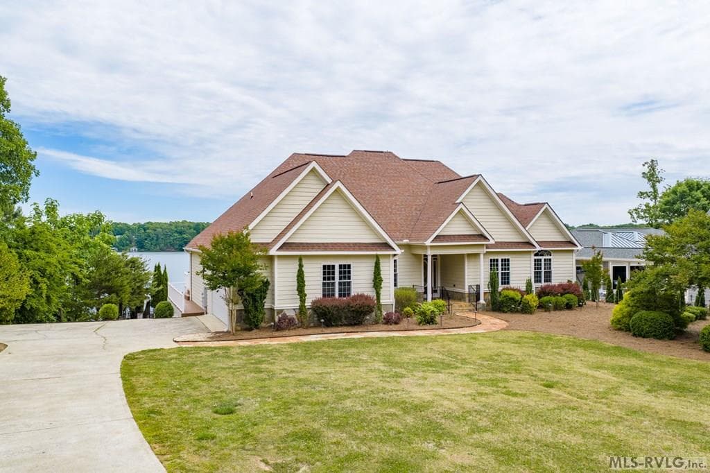 210 N Robinson Drive, Macon NC 27551 photo 3