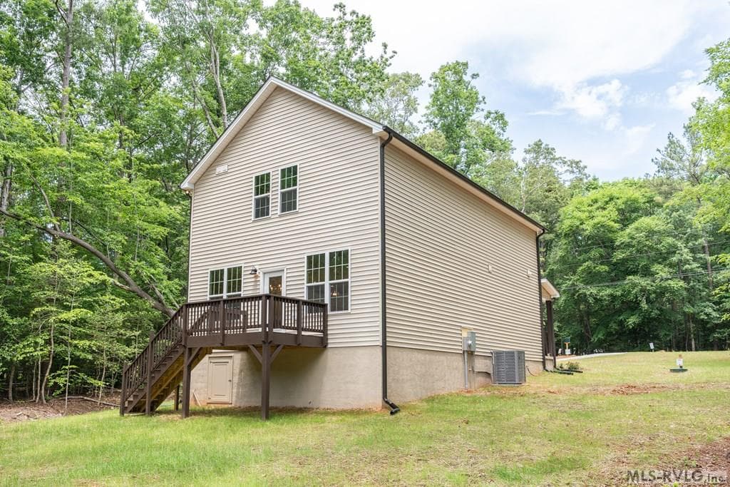 604 Tanglewood Dr, Bracey VA 23919 photo 6