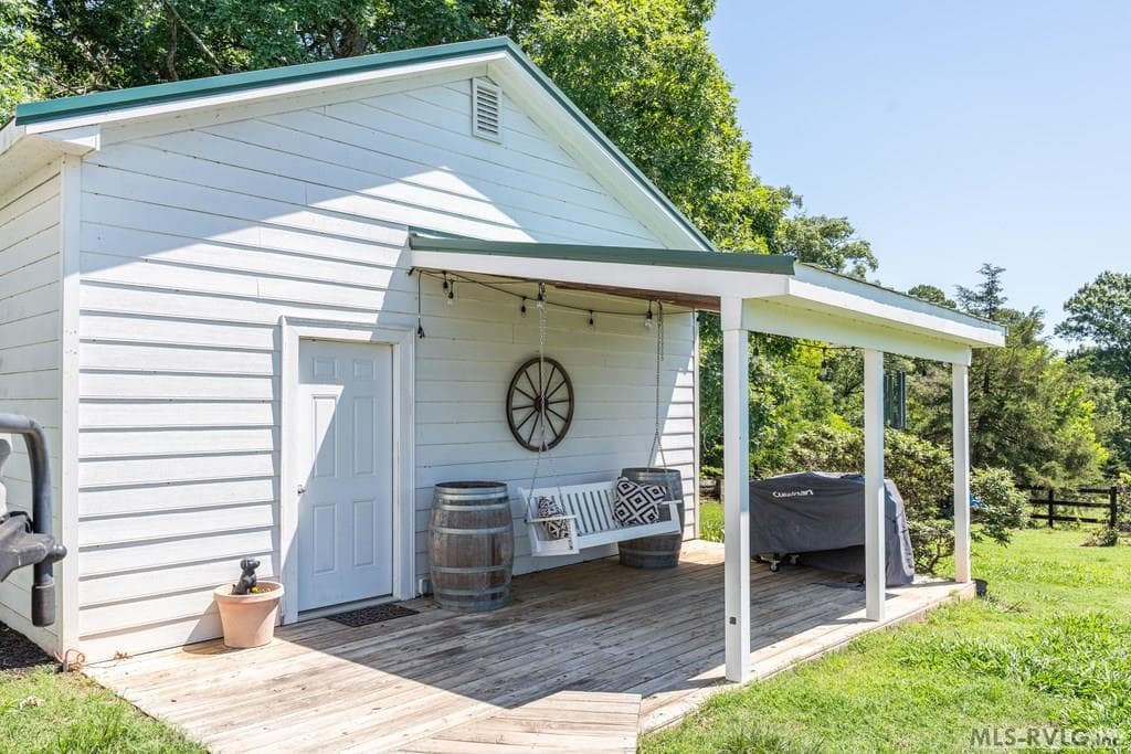 9366 Skipwith Rd, Chase City VA 23924 photo 13