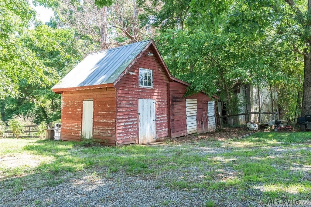 9366 Skipwith Rd, Chase City VA 23924 photo 9