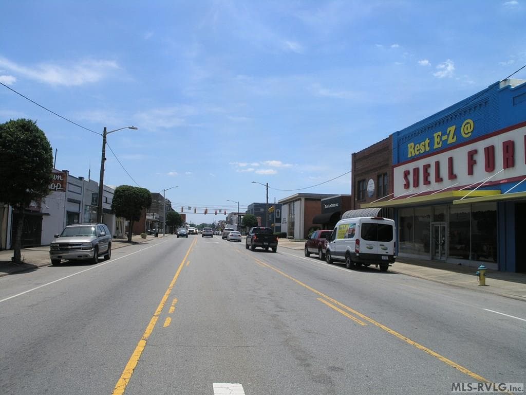 923 Roanoke Avenue, Roanoke Rapids NC 27870 photo 14