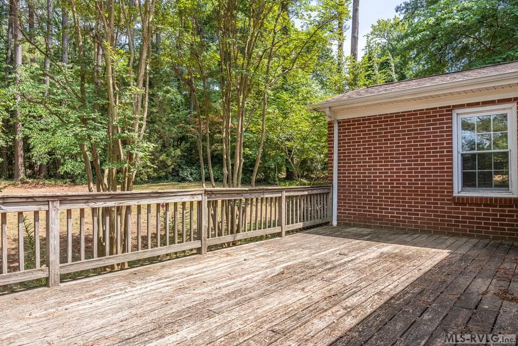 322 Pettus St, South Hill VA 23970 photo 10