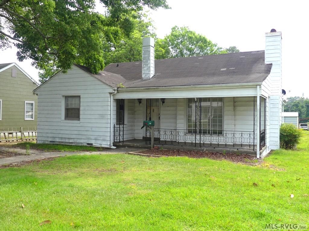 1026 Jefferson Street, Roanoke Rapids NC 27870 photo 2