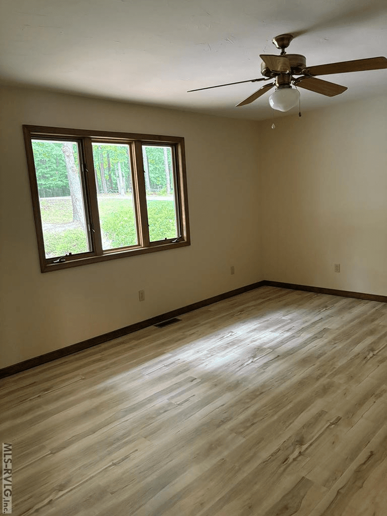 192 Watermans Dr, Gasburg VA 23857 photo 16