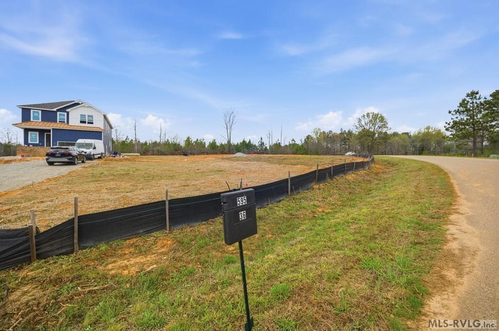 595 Ferry Landing Drive, Boydton VA 23917 photo 2