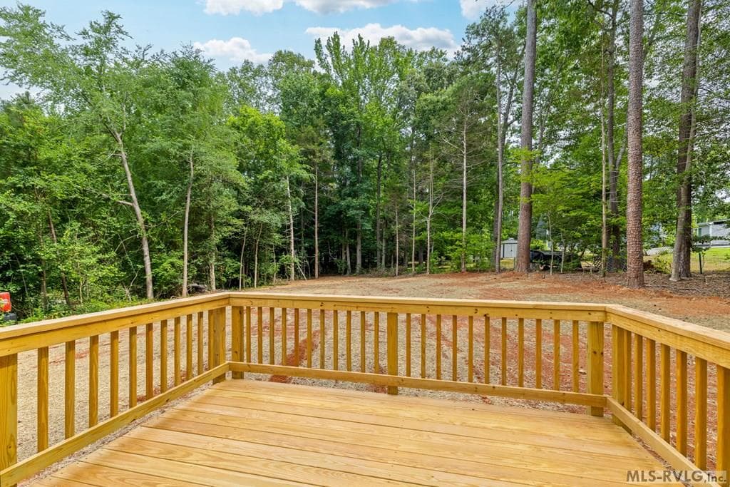 Residential/Vacation at 208 Chestnut Dr., Bracey VA 23919, Bracey, photo 7 of 53