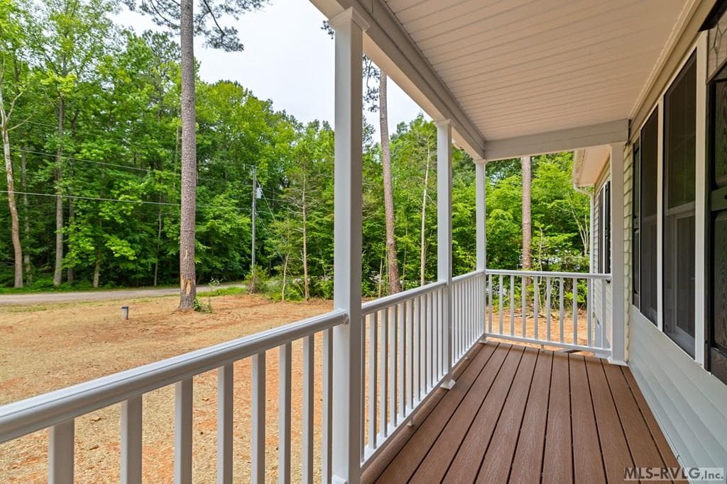 Residential/Vacation at 208 Chestnut Dr., Bracey VA 23919, Bracey, photo 5 of 53