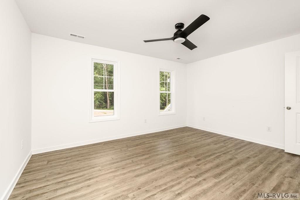Residential/Vacation at 208 Chestnut Dr., Bracey VA 23919, Bracey, photo 18 of 53