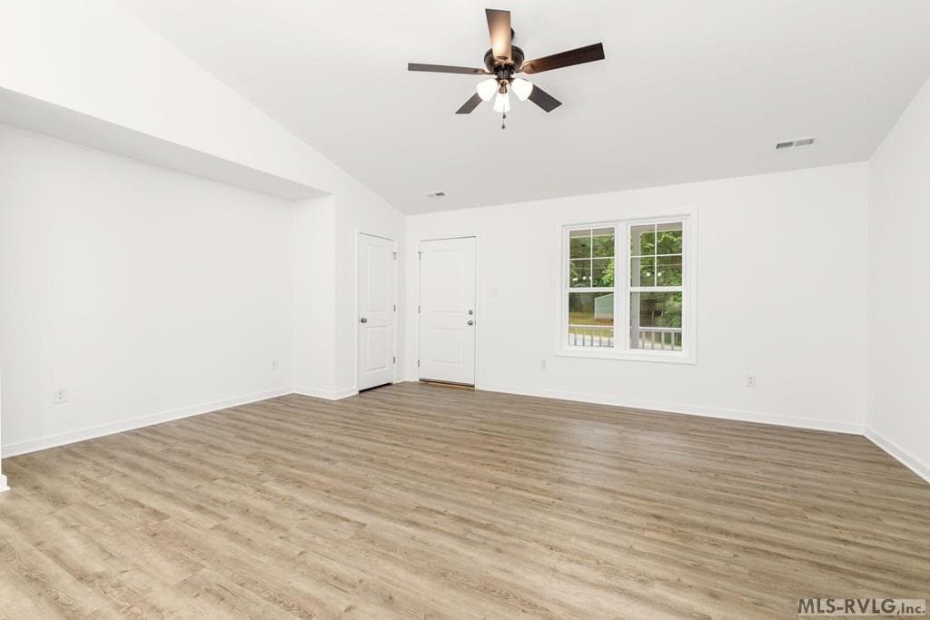 Residential/Vacation at 208 Chestnut Dr., Bracey VA 23919, Bracey, photo 11 of 53
