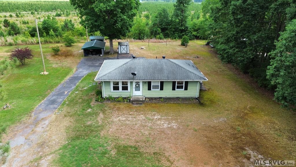 617 James River Junction, Emporia VA 23847