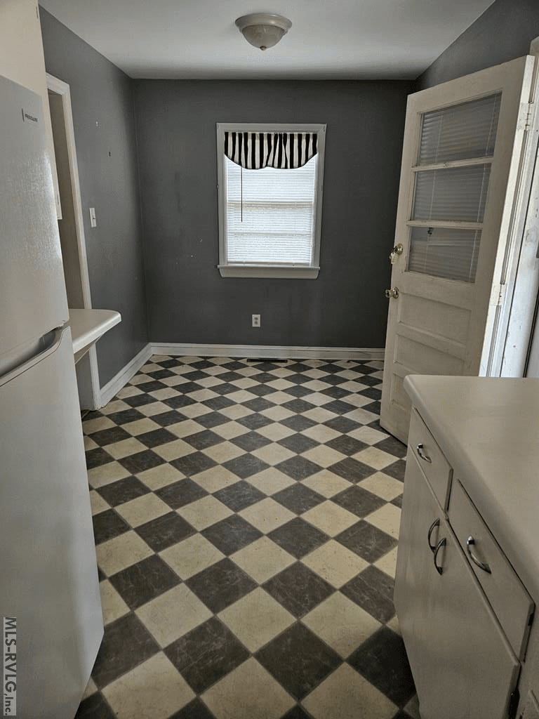 703 Raleigh St, Roanoke Rapids NC 27870 photo 4
