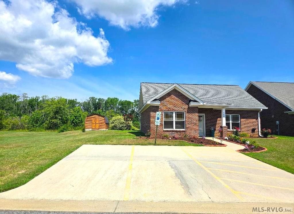 131&133 Savannah Circle, Roanoke Rapids NC 27870 photo 4