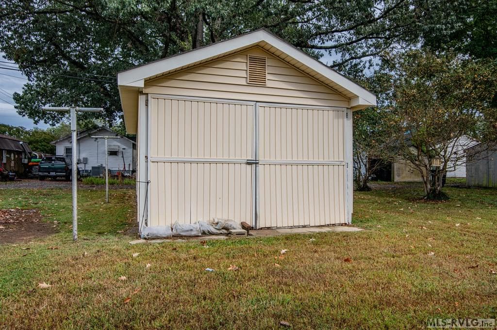 1206 Hamilton St., Roanoke Rapids NC 27870 photo 3