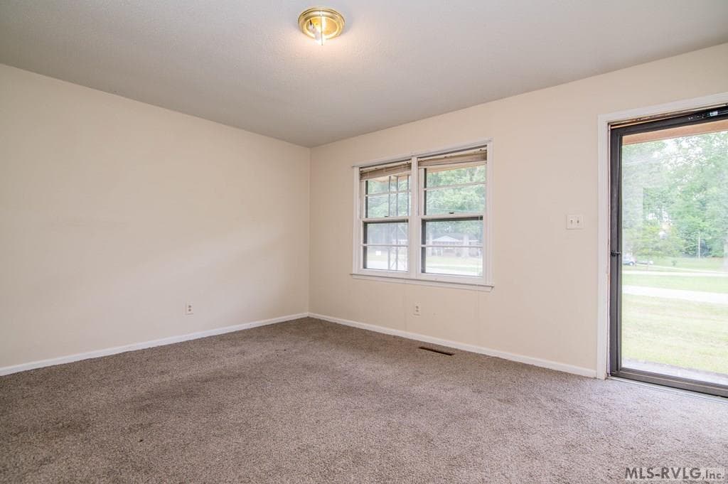 194 Lee Lane Rd, Roanoke Rapids NC 27870 photo 4