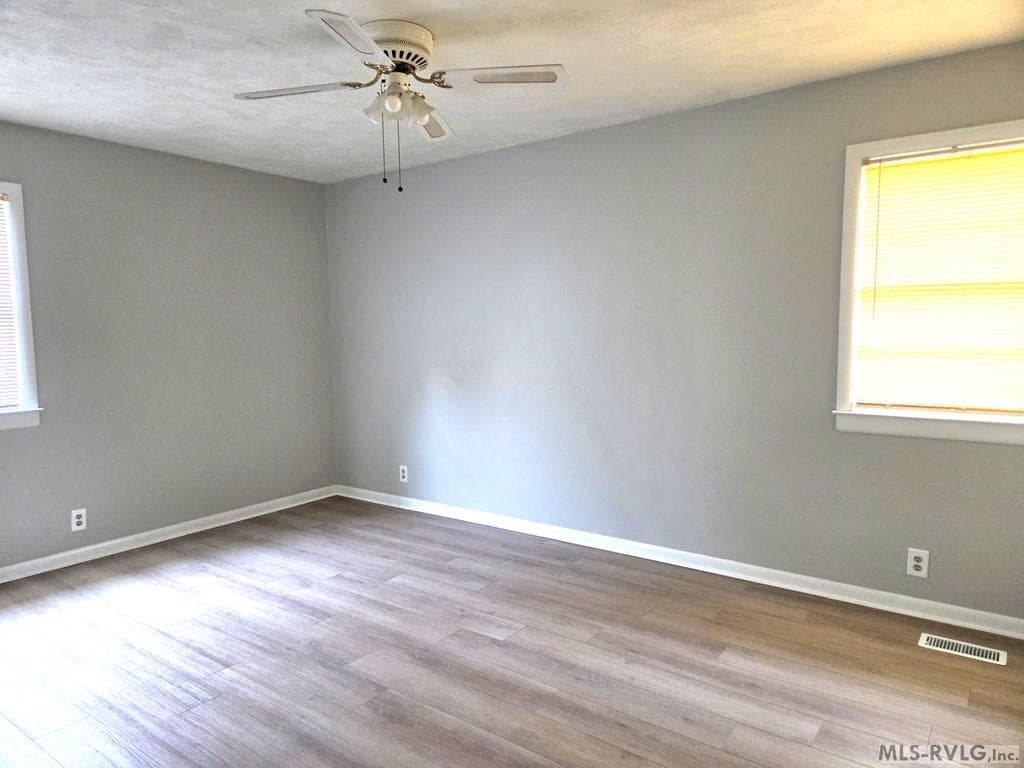 MASTER BEDROOM B