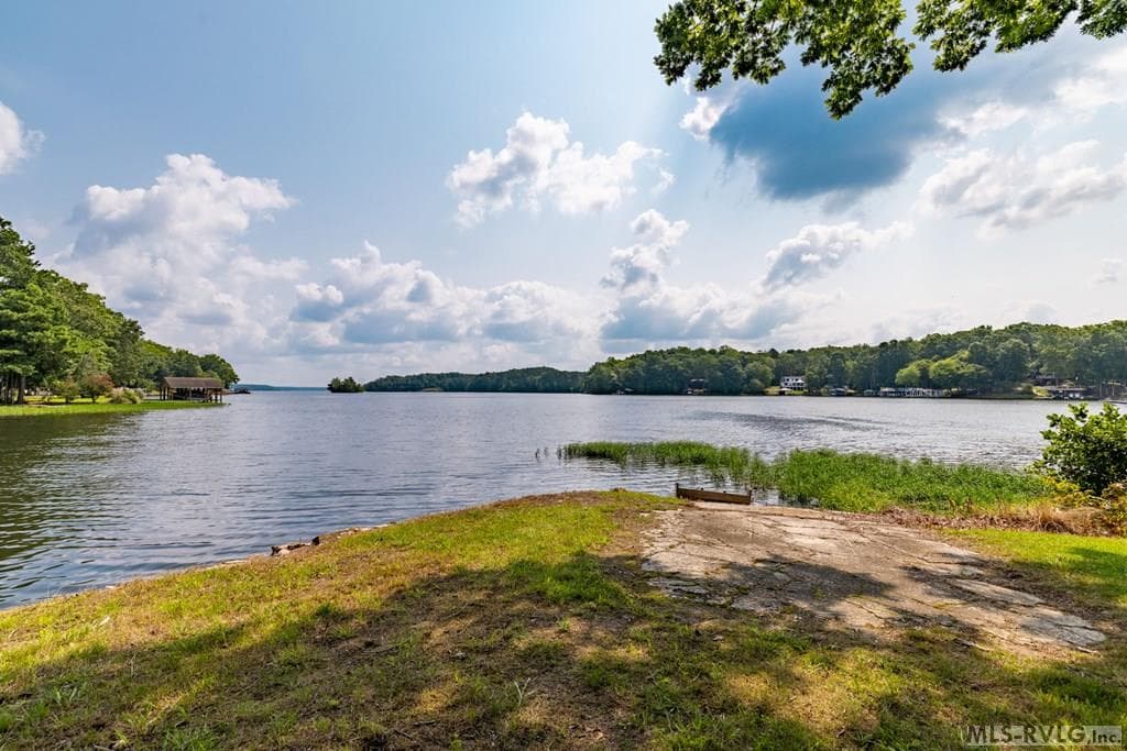 Residential/Vacation at 118 Paradise Pt, Macon NC 27551, Macon, photo 59 of 68