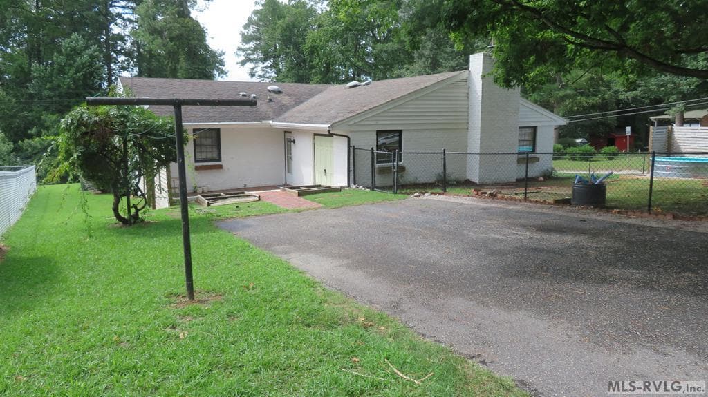 500 Raleigh Street, Roanoke Rapids NC 27870 photo 2
