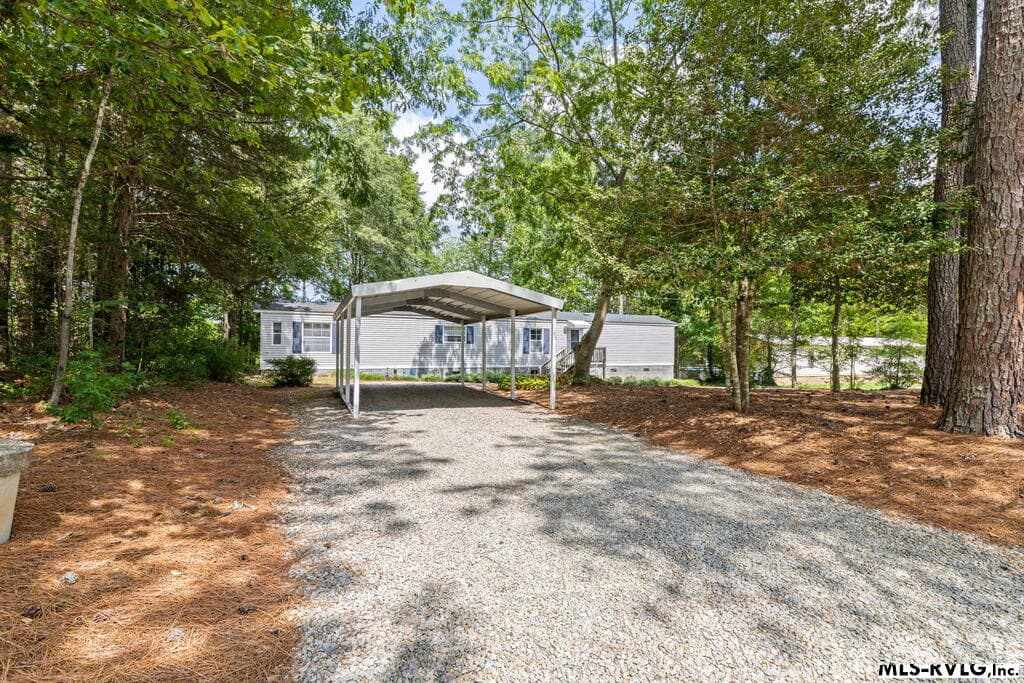 675 Hawthorne Dr, Bracey VA 23919 photo 32