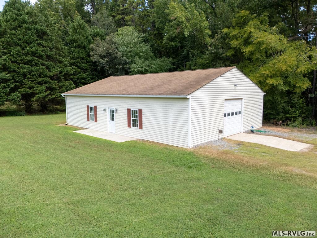 Residential/Vacation at 904 Forest Ln, South Hill VA 23970, South Hill, photo 46 of 68