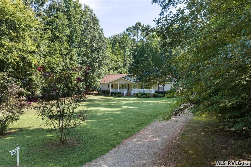 Modular-Off Frame,Residential/Vacation at 124 Lakeview Drive, Bracey VA 23919, Bracey, photo 5 of 41
