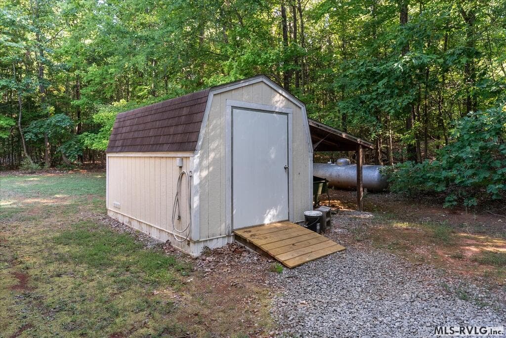 Modular-Off Frame,Residential/Vacation at 124 Lakeview Drive, Bracey VA 23919, Bracey, photo 34 of 41