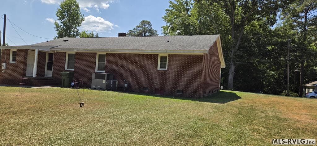 Residential/Vacation at 127 Poplar St, Roanoke Rapids NC 27870, Roanoke Rapids, photo 3 of 27