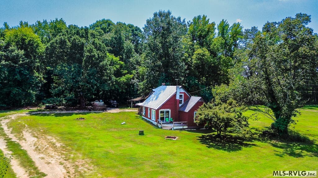 Residential/Vacation at 652 Bailey Dr, Chase City VA 23924, Chase City, photo 5 of 46