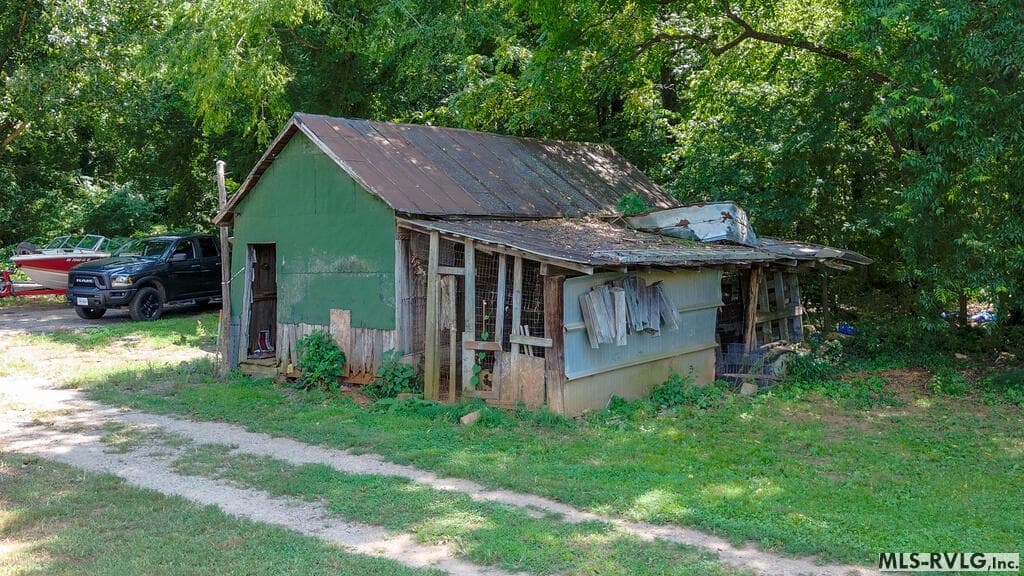 Residential/Vacation at 652 Bailey Dr, Chase City VA 23924, Chase City, photo 39 of 46