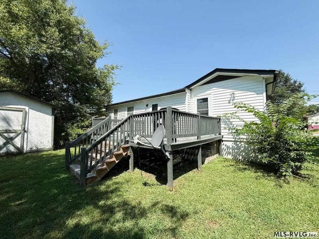 Residential/Vacation at 204 Ruffin St, Emporia VA 23847, Emporia, photo 6 of 7