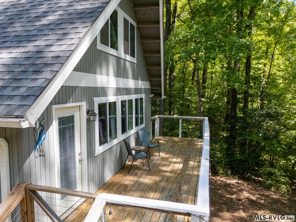 Large deck off the back of the house - 639 Holly Grove Ln, Bracey VA 23919, Bracey