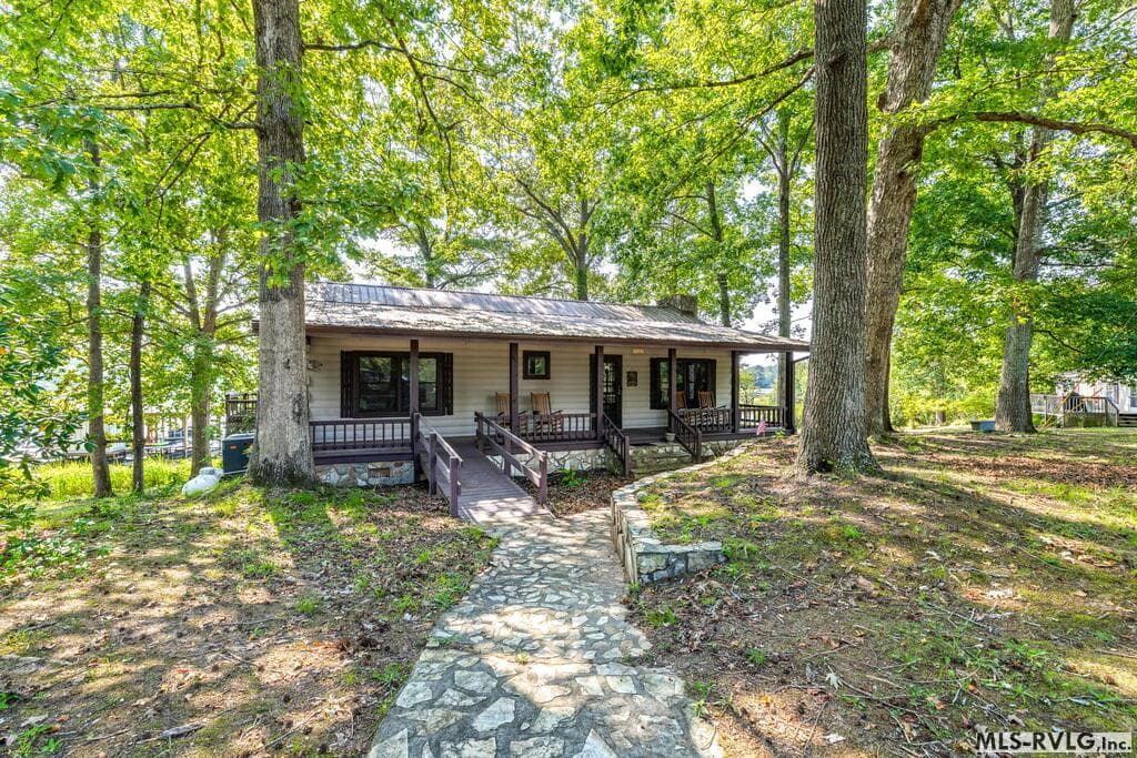 Residential/Vacation at 496 Hinton Mill Road, Boydton VA 23917, Boydton, photo 2 of 56