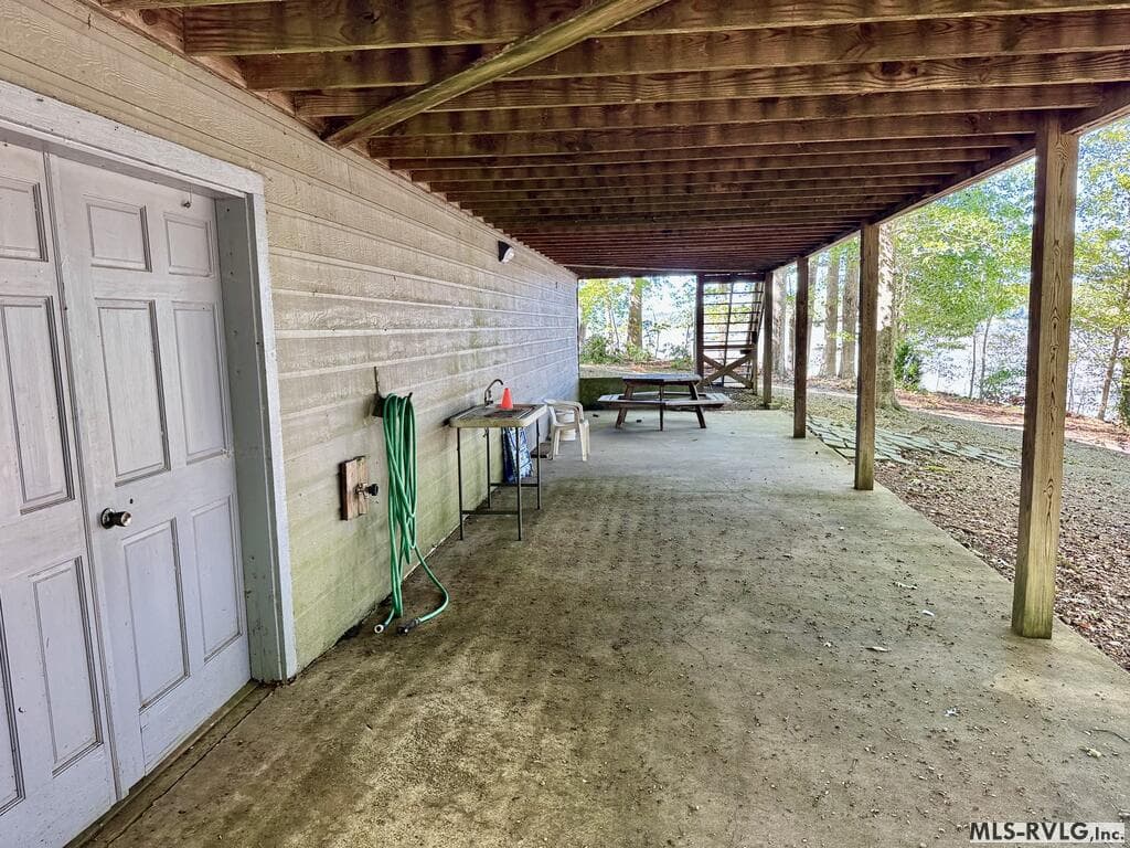 Residential/Vacation at 994 Strawberry Lane, Buffalo Junction VA 24529, Buffalo Junction, photo 20 of 35