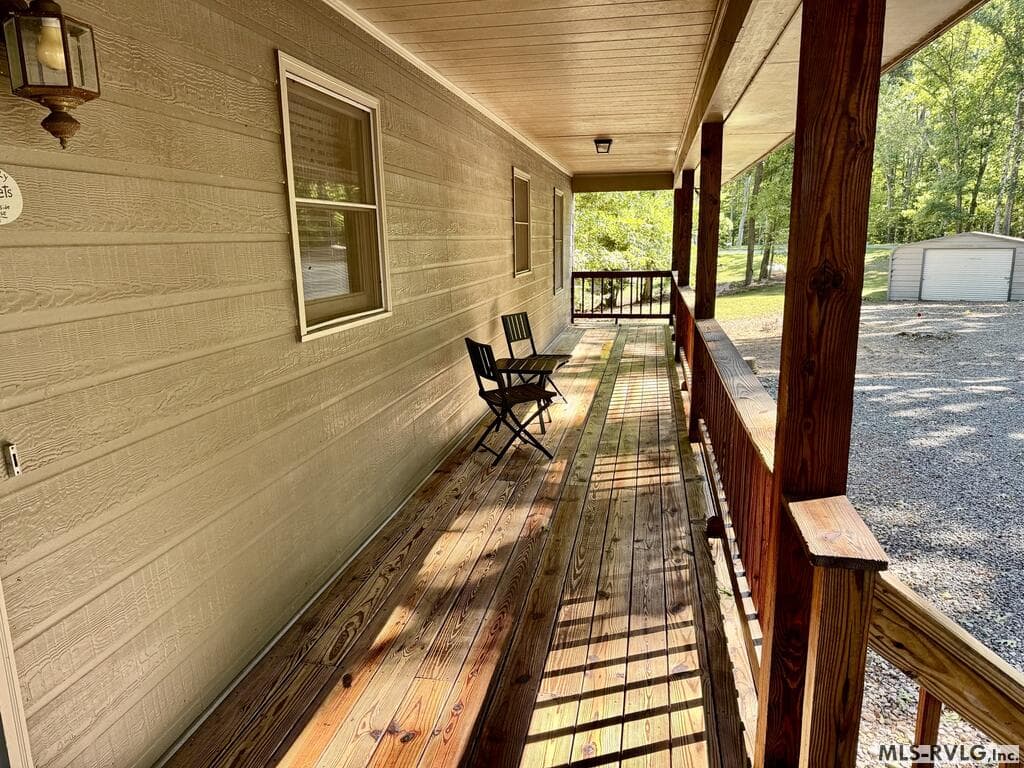 Residential/Vacation at 994 Strawberry Lane, Buffalo Junction VA 24529, Buffalo Junction, photo 21 of 35