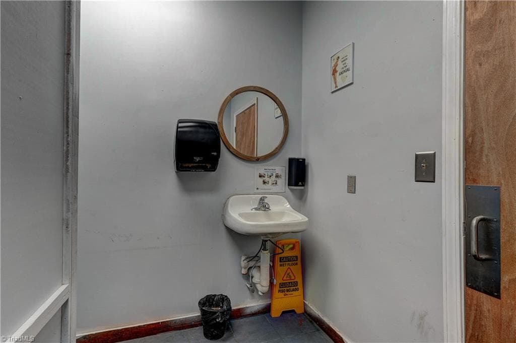 Remarks at 247 W Kings Highway, Eden NC 27288, Eden, photo 61 of 100