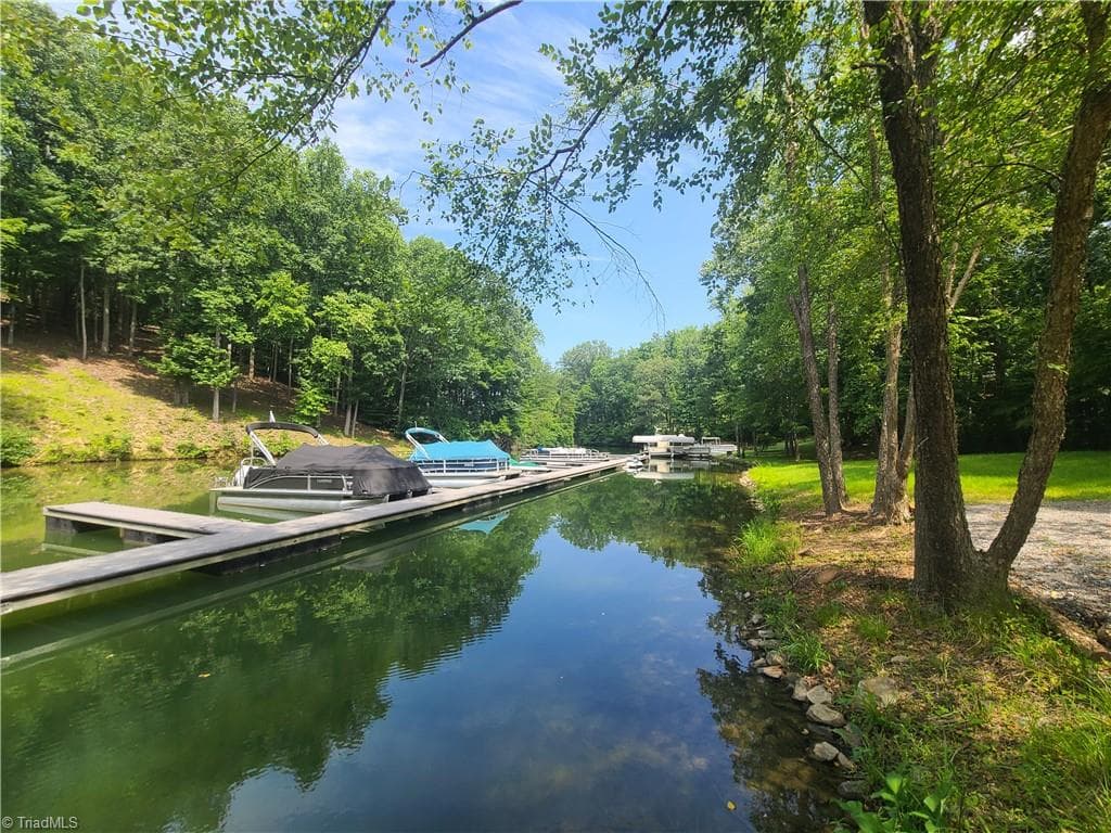 450 Crossing Creek Drive, Belews Creek NC 27009