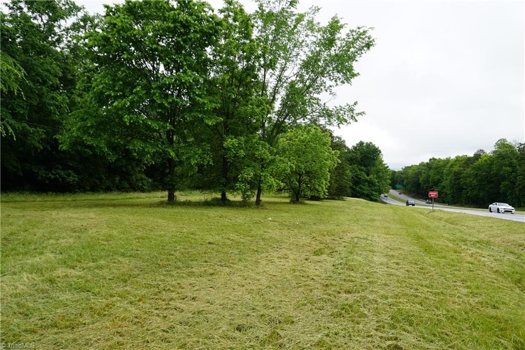 Commercial at 253 N Urban Street, Thomasville NC 27360, photo 3 of 16